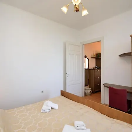 Apartment Mirela Opatija