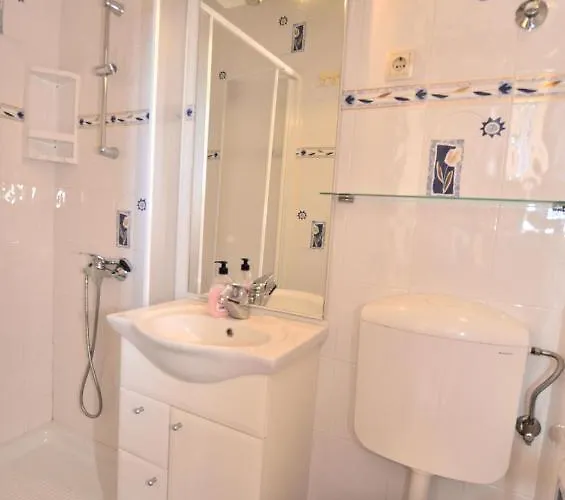 Mirela * أوباتيا